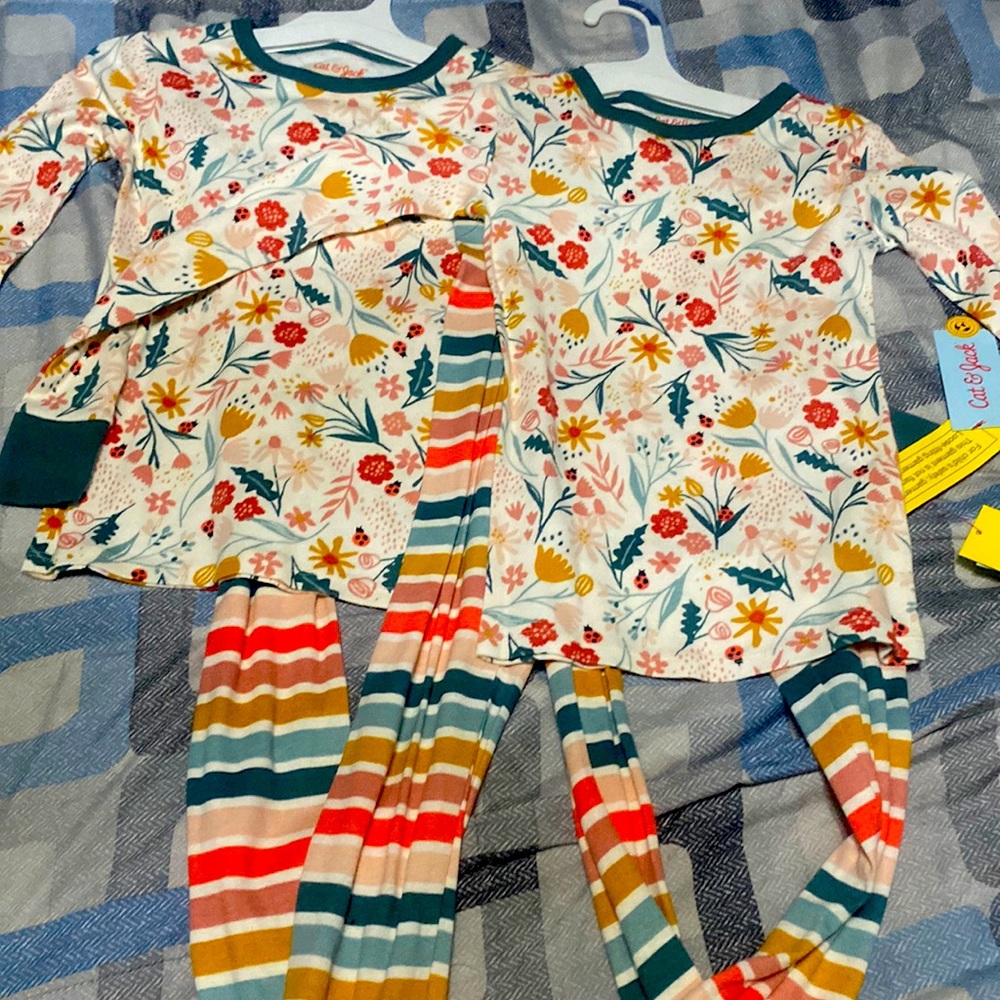 Cat &Jack size 8 pijamas